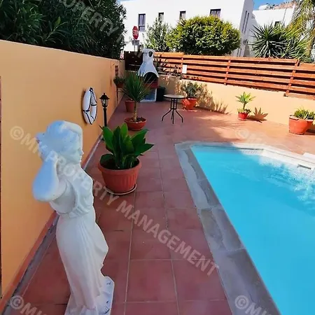 Apartman Oroklini Hills